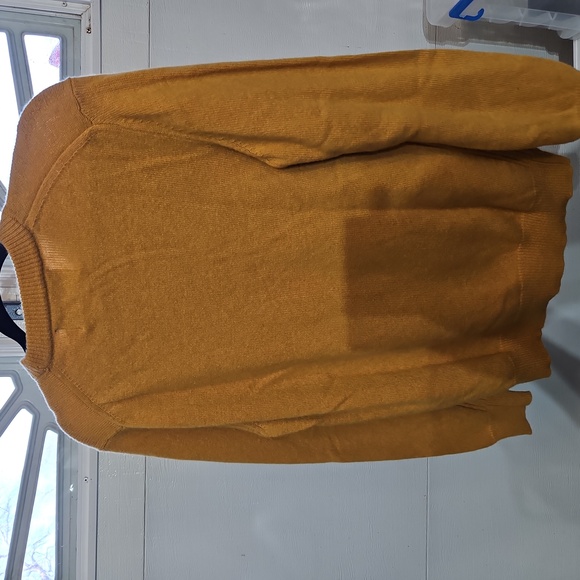 Mens sweater - Picture 3 of 3